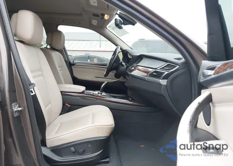 2011 BMW X5 xDrive35I/xDrive35I Premium/xDrive35I Sport Activity from USA, damaged, VIN 5UXZV4C57BL743102